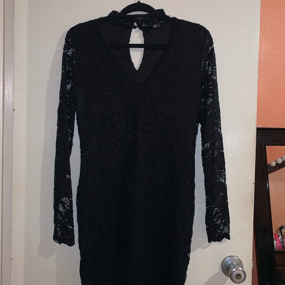 Black long sleeve dress